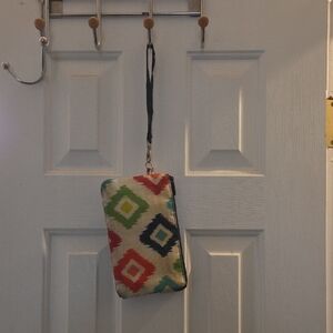 Thirty-One Multicolor Geometric Wristlet